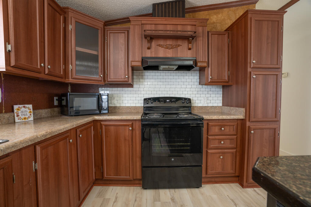 198 Dian Dr Property Photo 8