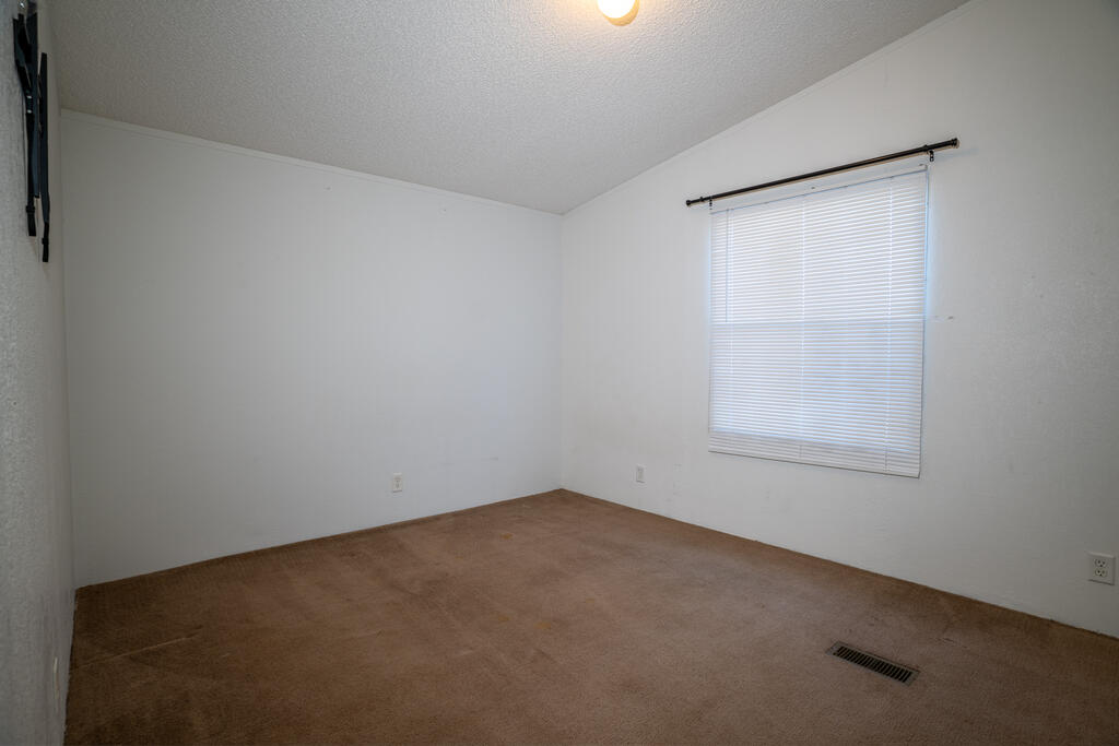 198 Dian Dr Property Photo 38