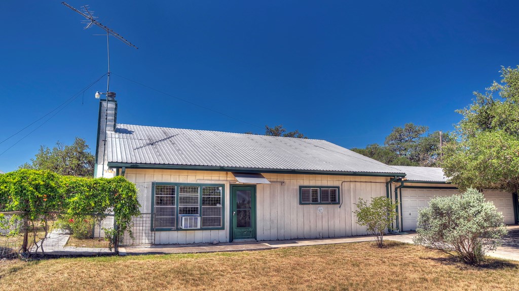 227 Mitchell Ranch Rd Property Photo 3