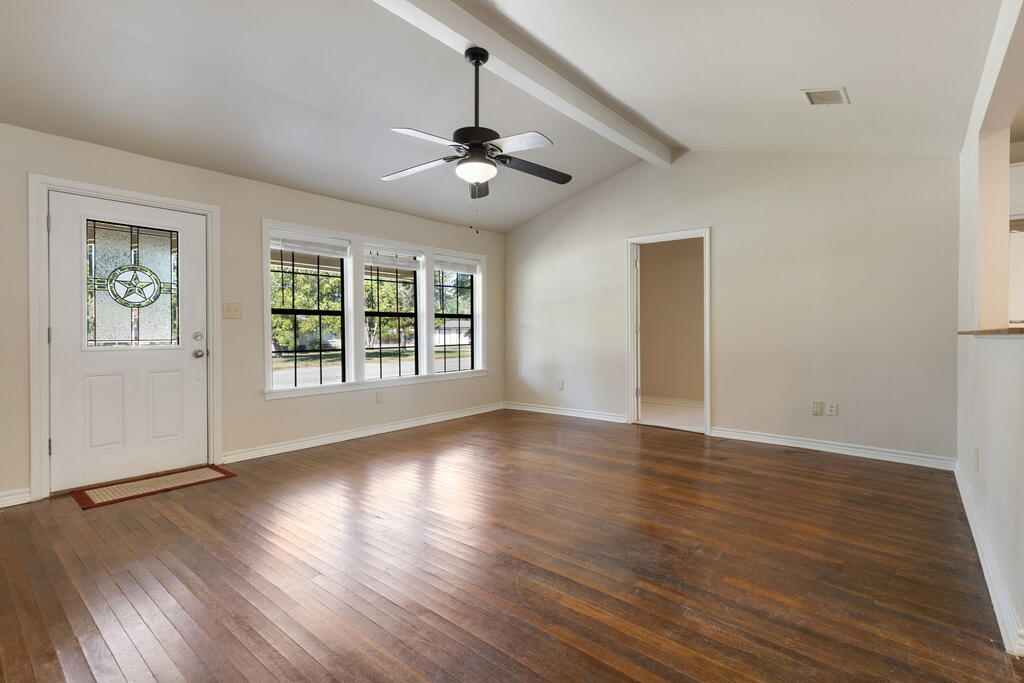 510 Harper St Property Photo 8