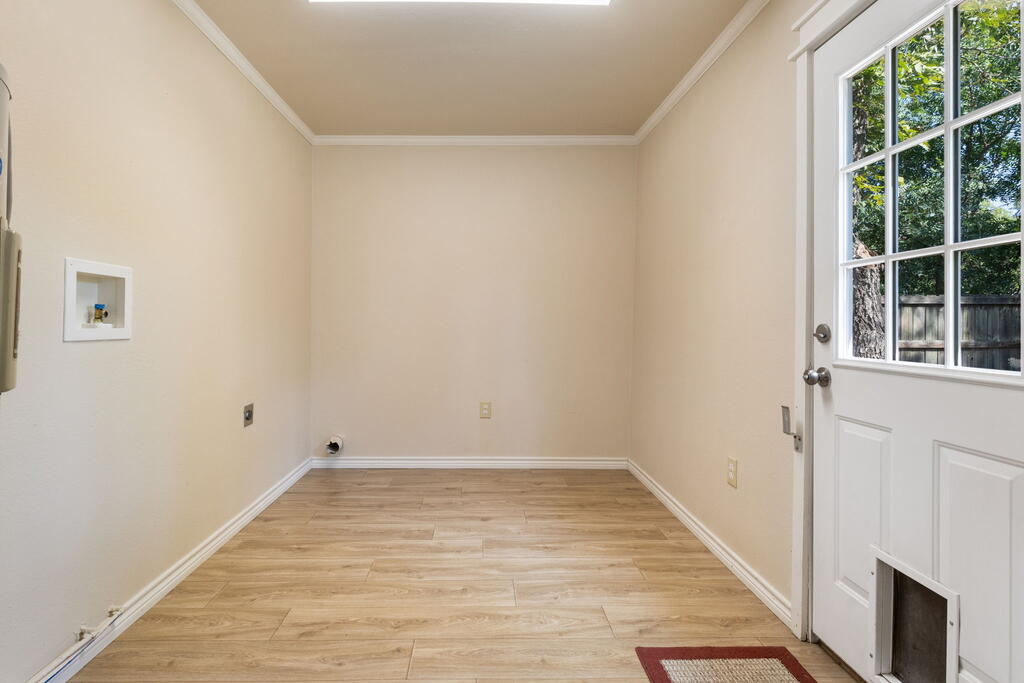 510 Harper St Property Photo 11