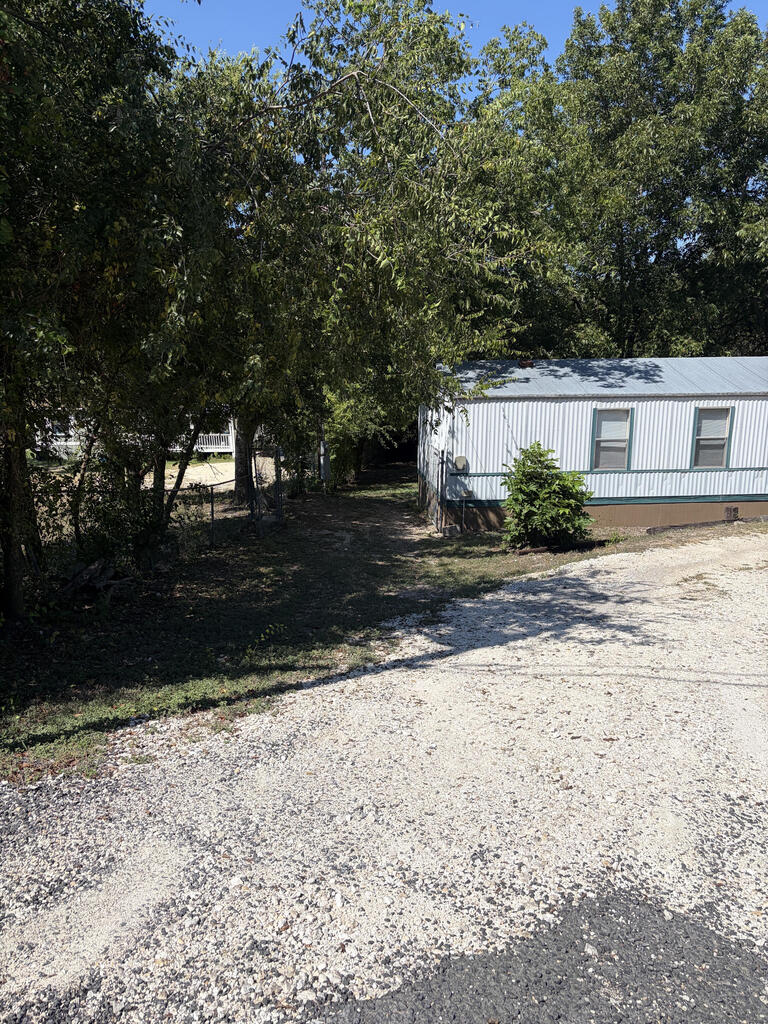 126 S Woodcreek Dr Property Photo 19