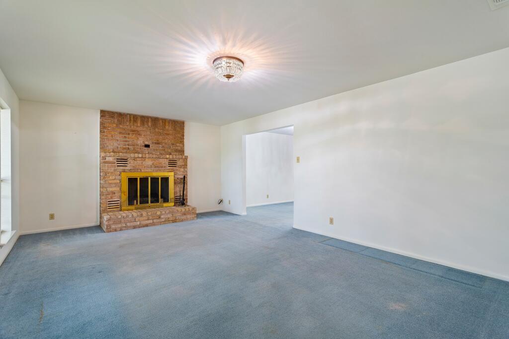 1702 Susan Dr Property Photo 9