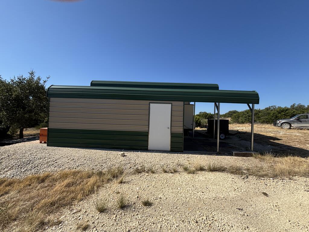 00 Cr 440 Property Photo 4