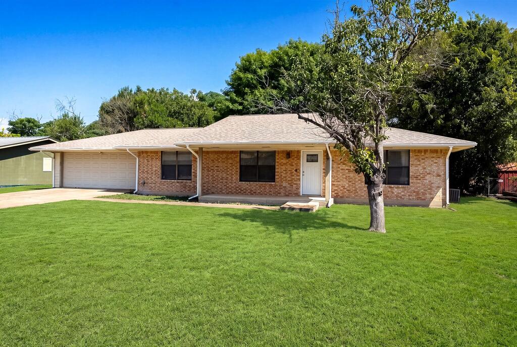 105 S Riverpark Dr Property Photo 3