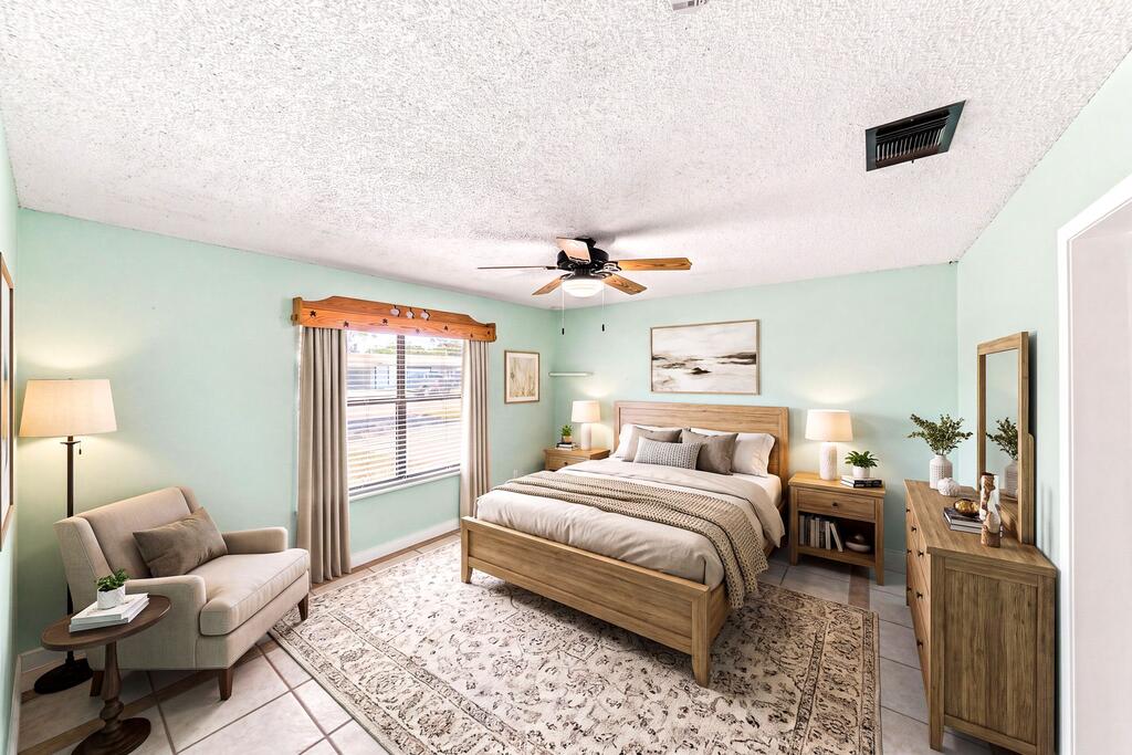 105 S Riverpark Dr Property Photo 17