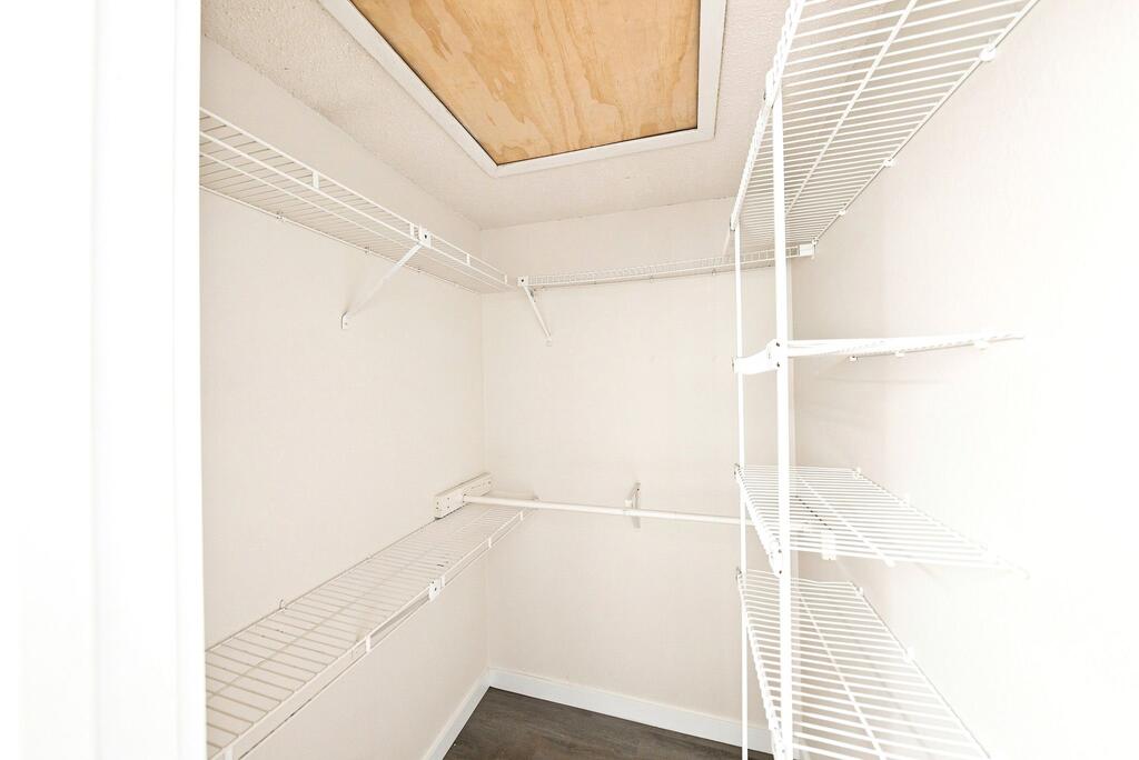 105 S Riverpark Dr Property Photo 23