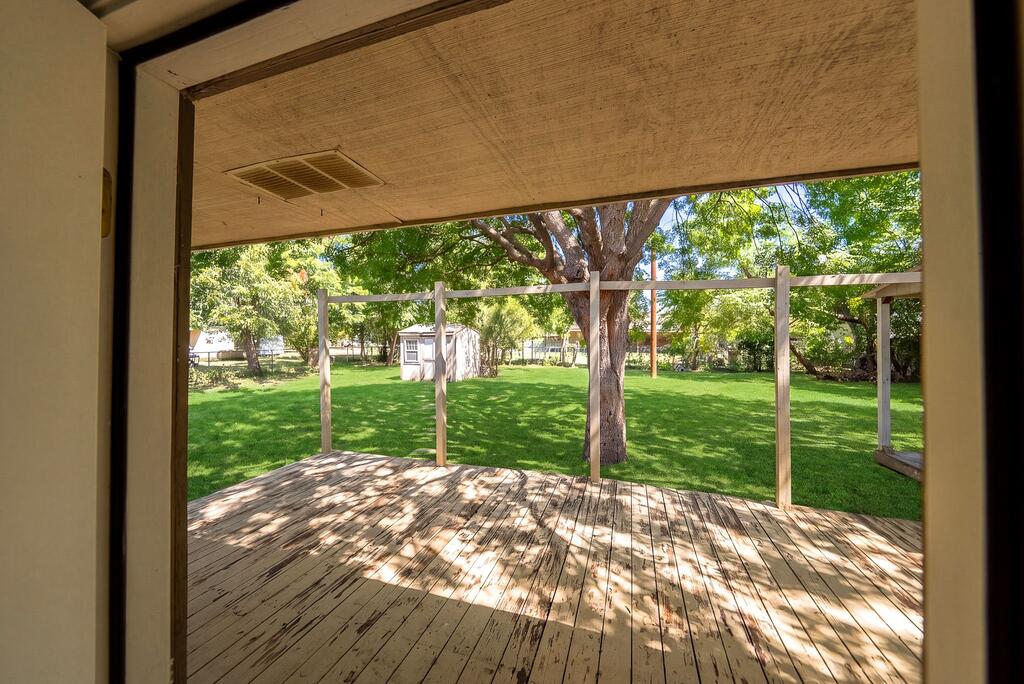 105 S Riverpark Dr Property Photo 32