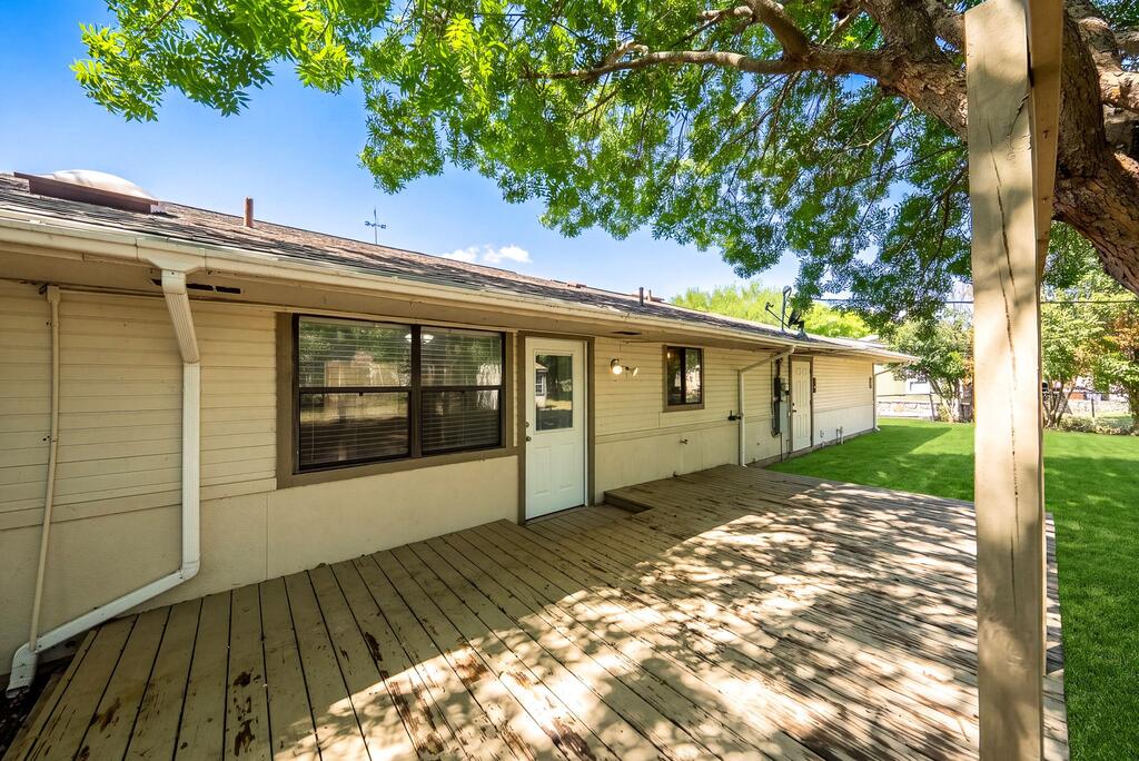 105 S Riverpark Dr Property Photo 34