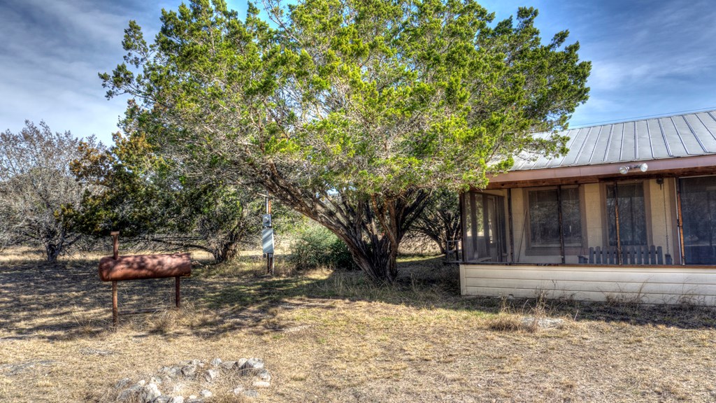 22 Squirrel Bend Property Photo 8