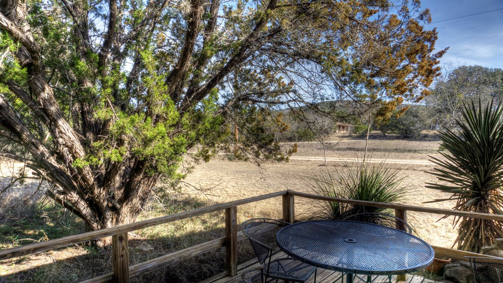 22 Squirrel Bend Property Photo 17
