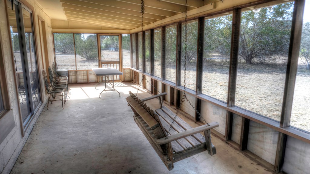 22 Squirrel Bend Property Photo 19