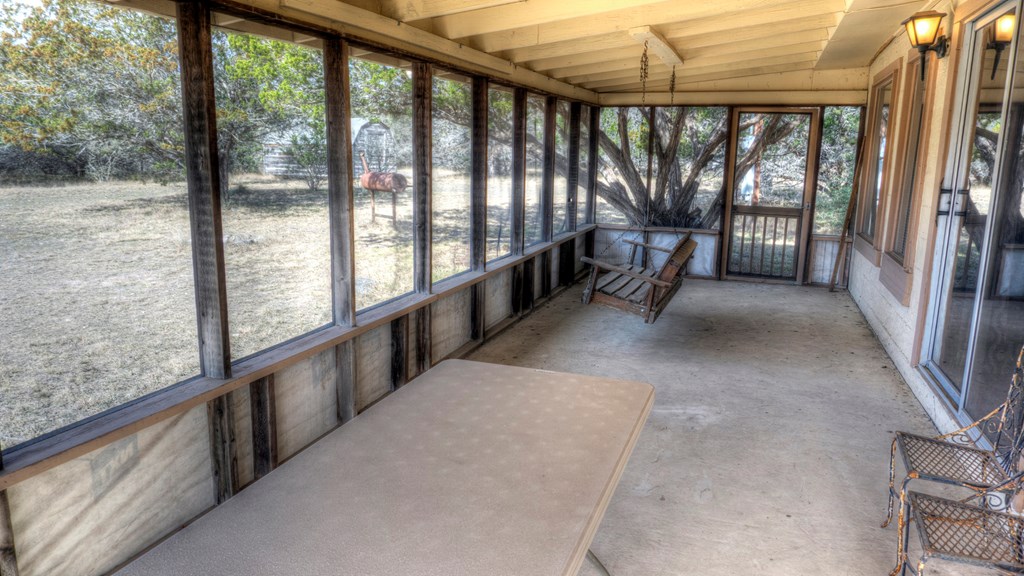 22 Squirrel Bend Property Photo 20
