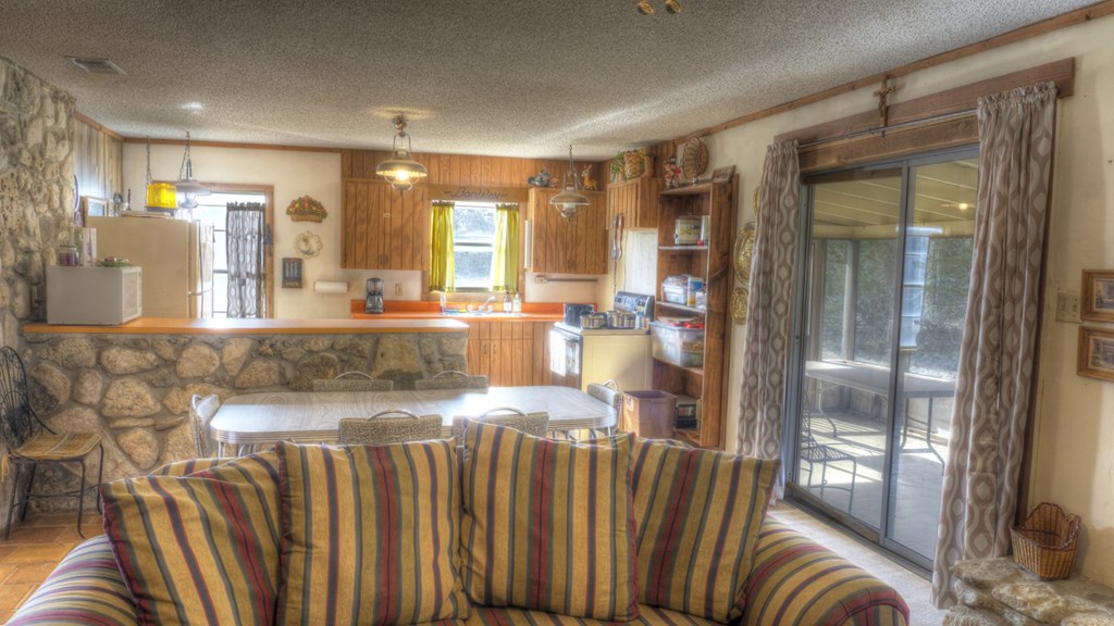 22 Squirrel Bend Property Photo 23