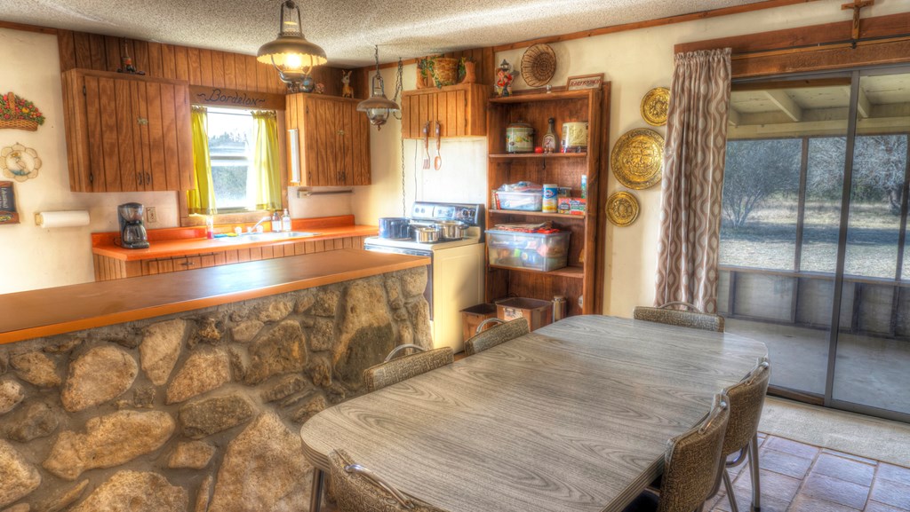 22 Squirrel Bend Property Photo 24
