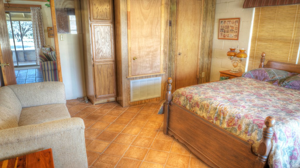 22 Squirrel Bend Property Photo 30