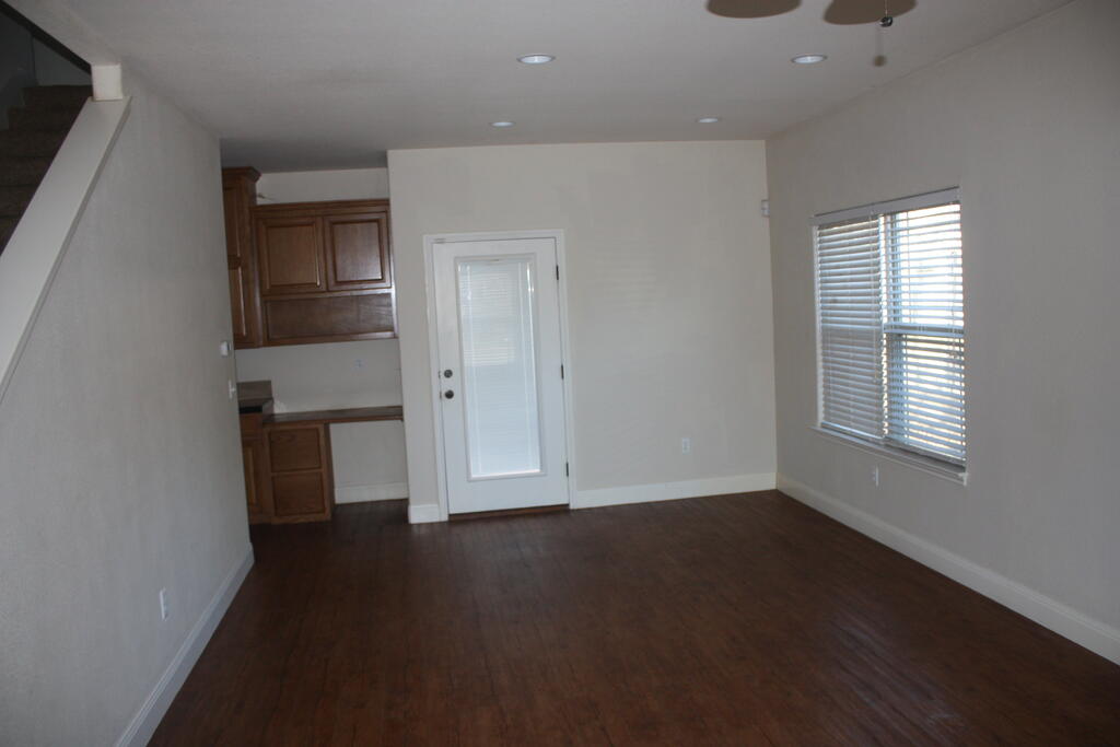 443 Yorktown Blvd Property Photo 3