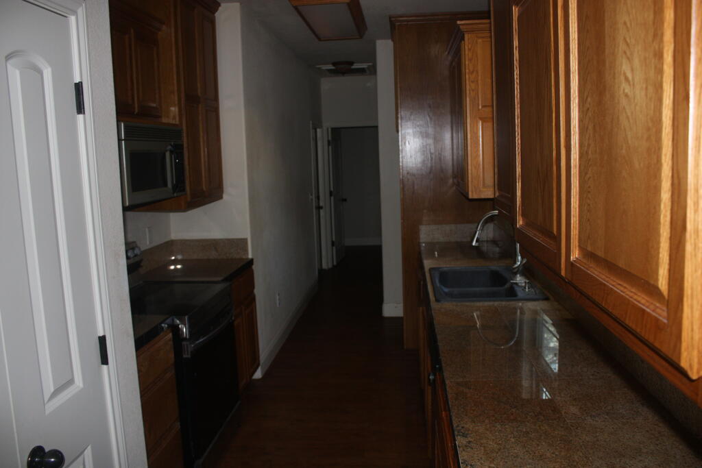 443 Yorktown Blvd Property Photo 5