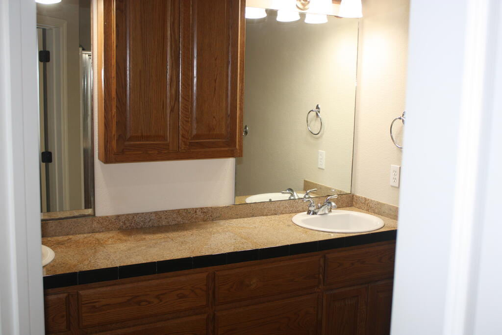 443 Yorktown Blvd Property Photo 7