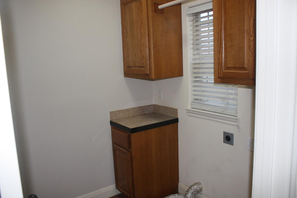 443 Yorktown Blvd Property Photo 11
