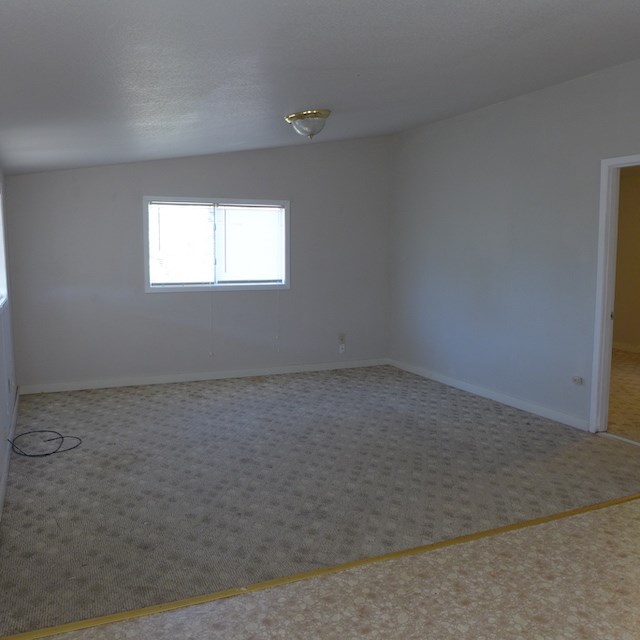 50140a E Ih-10 Property Photo 7