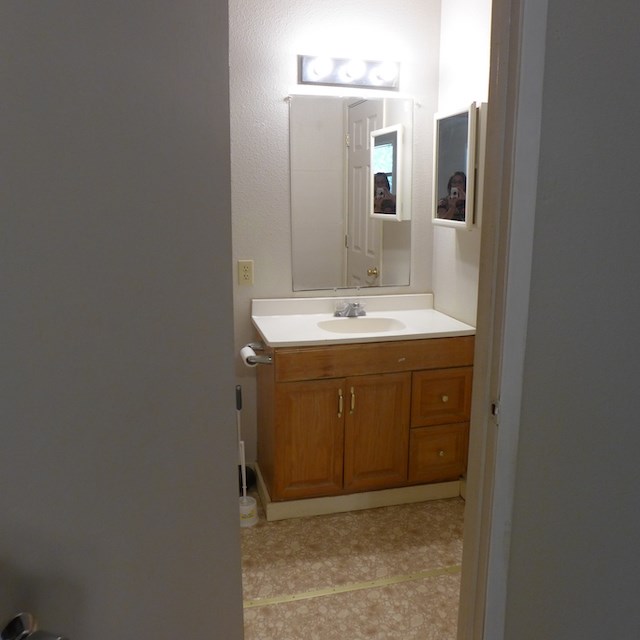 50140a E Ih-10 Property Photo 10