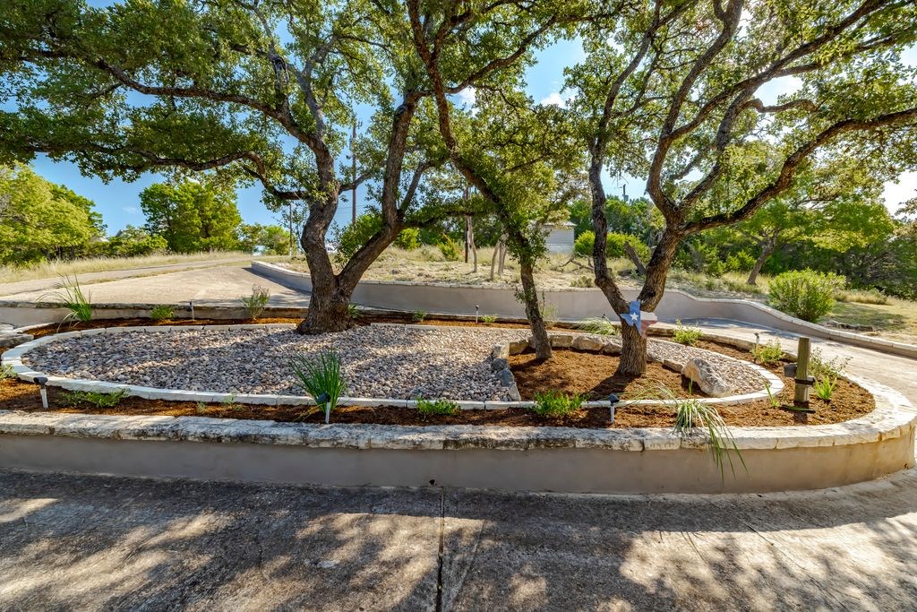 502 Lost Valley Property Photo 6