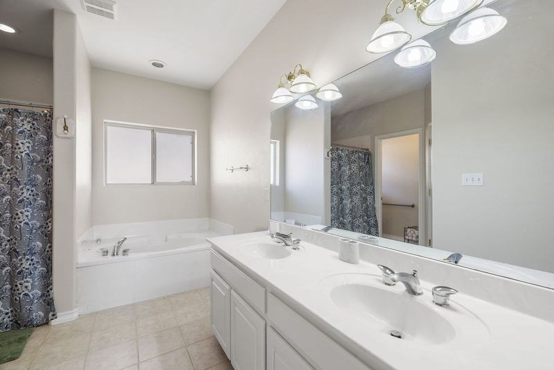 502 Lost Valley Property Photo 29