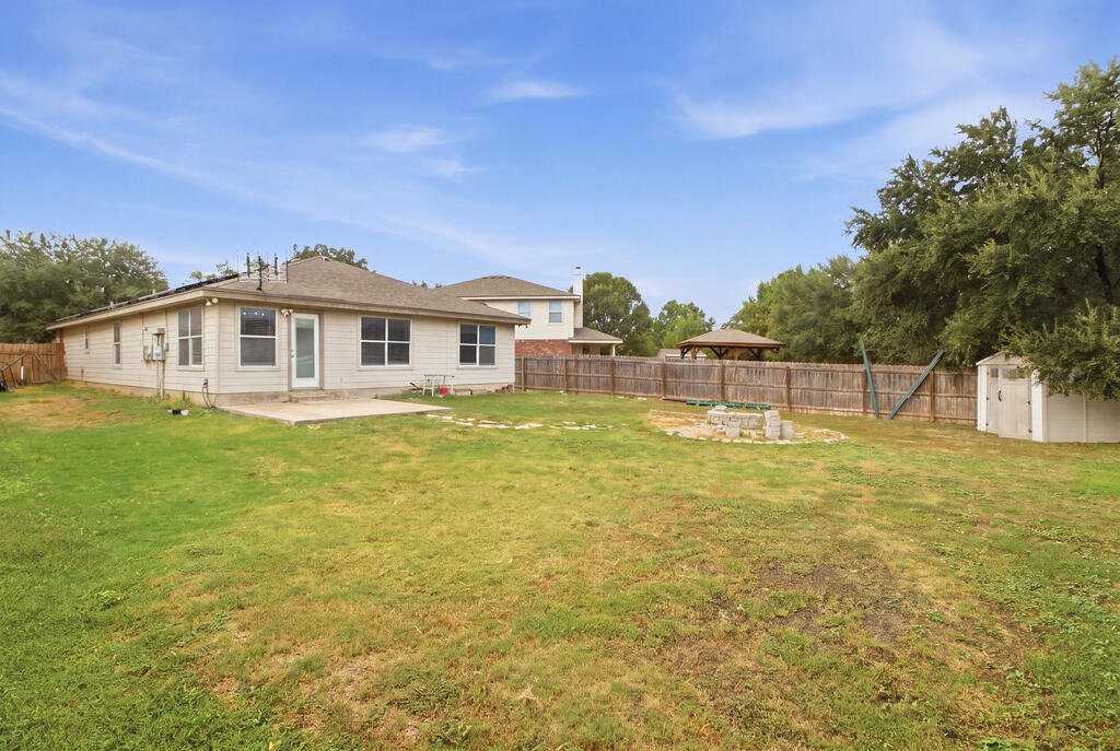 9914 Mustang Isle Property Photo 26