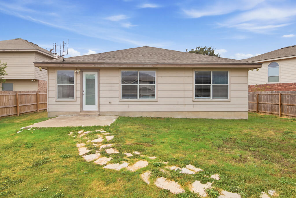 9914 Mustang Isle Property Photo 31
