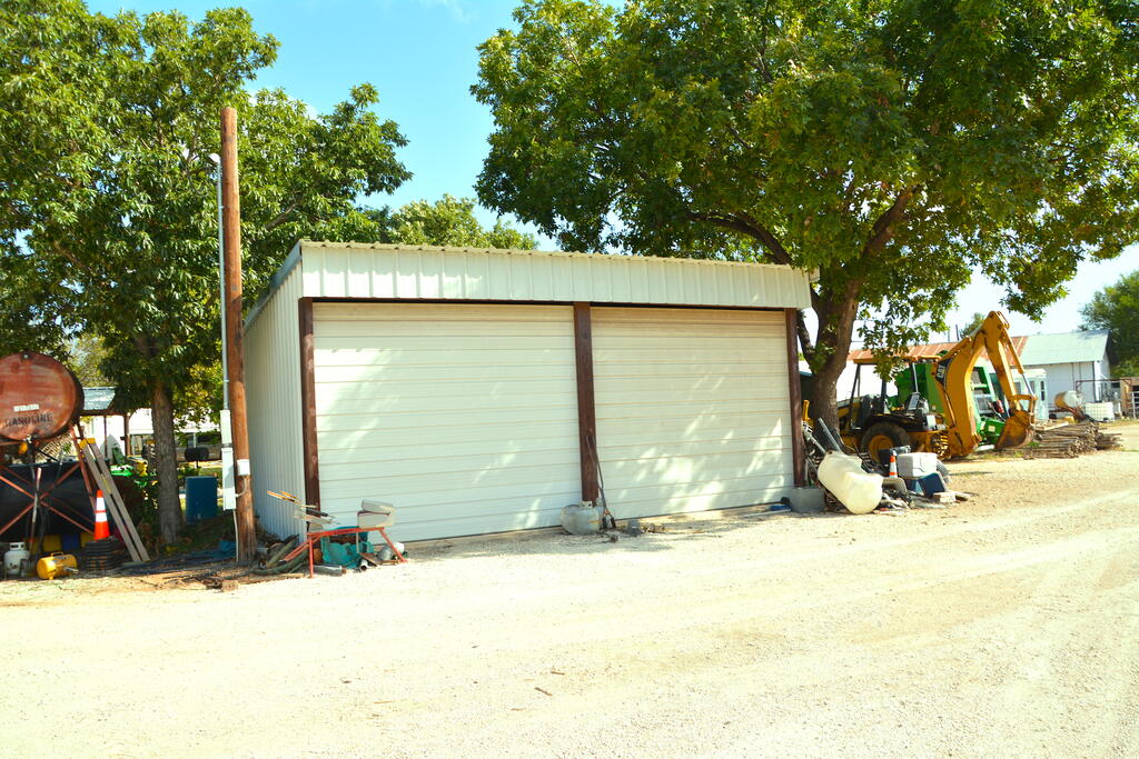 101 Morgan St Property Photo 4