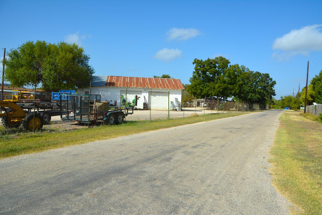 101 Morgan St Property Photo 11