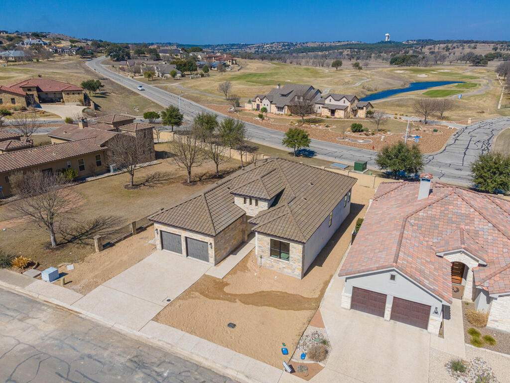 2044 Toscano Way Property Photo 3