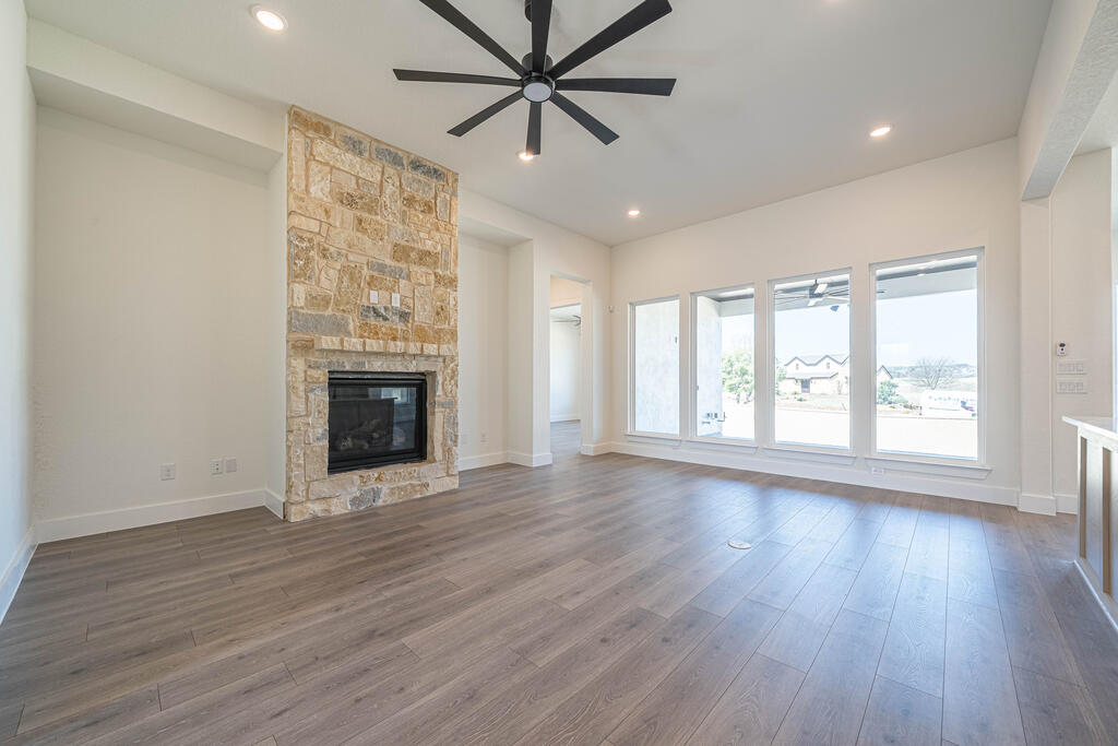 2044 Toscano Way Property Photo 6