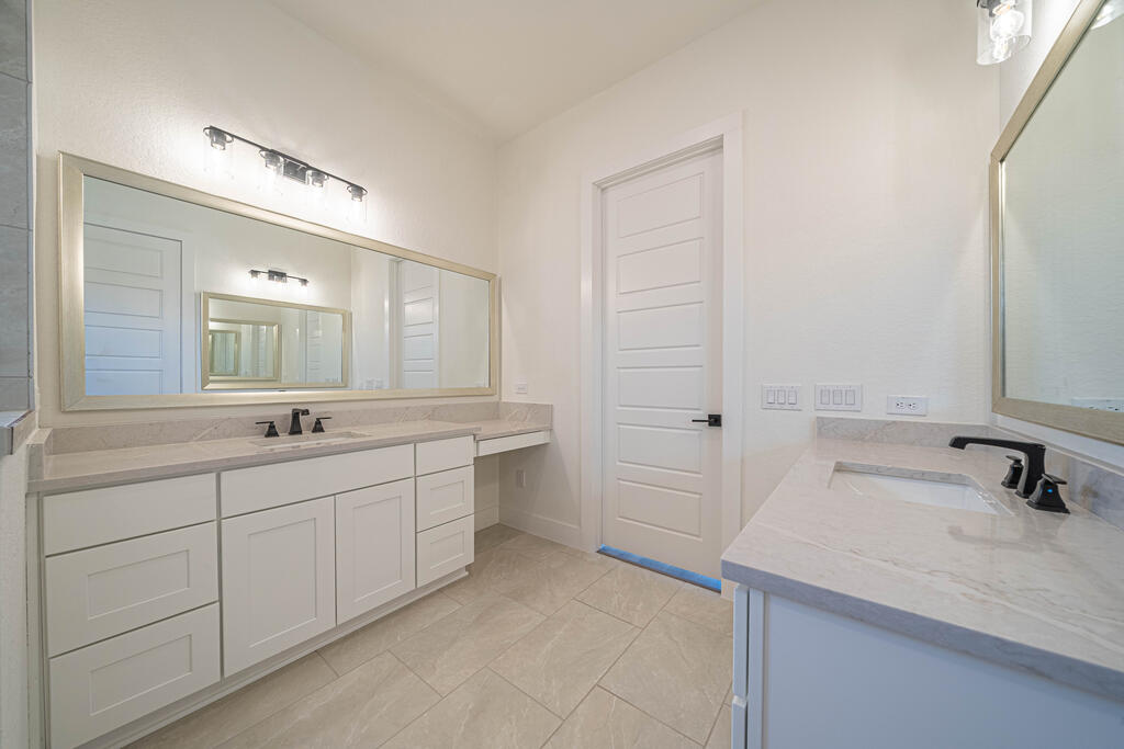 2044 Toscano Way Property Photo 22