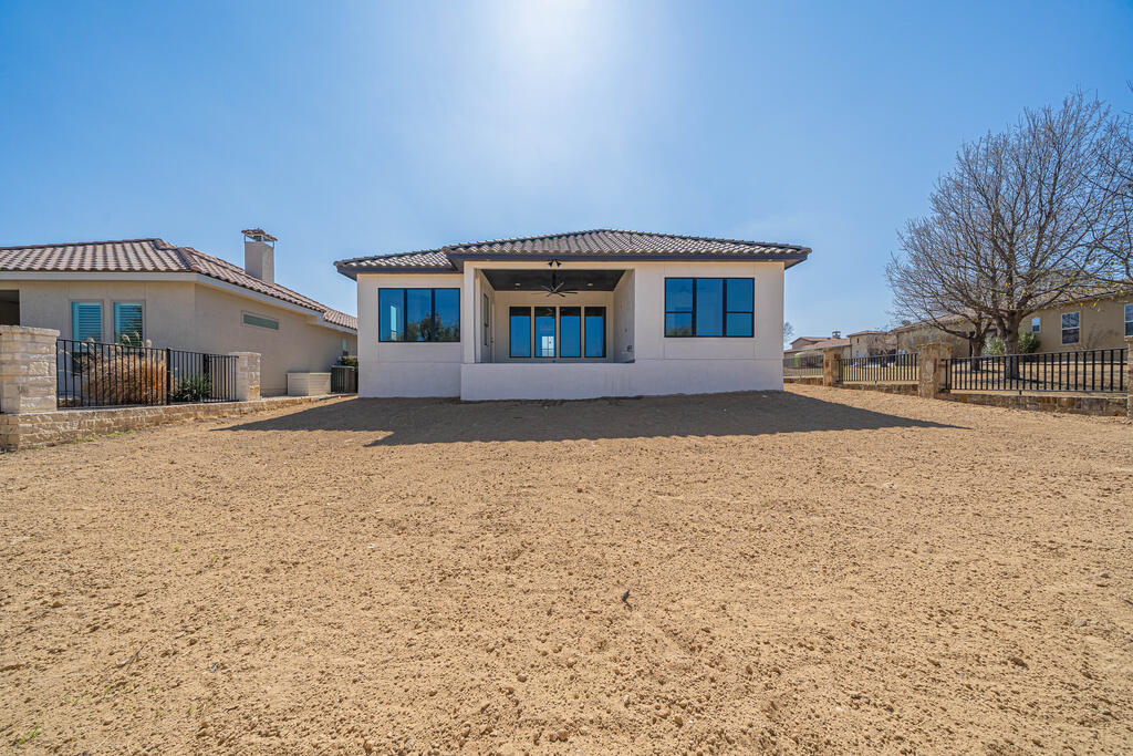2044 Toscano Way Property Photo 32