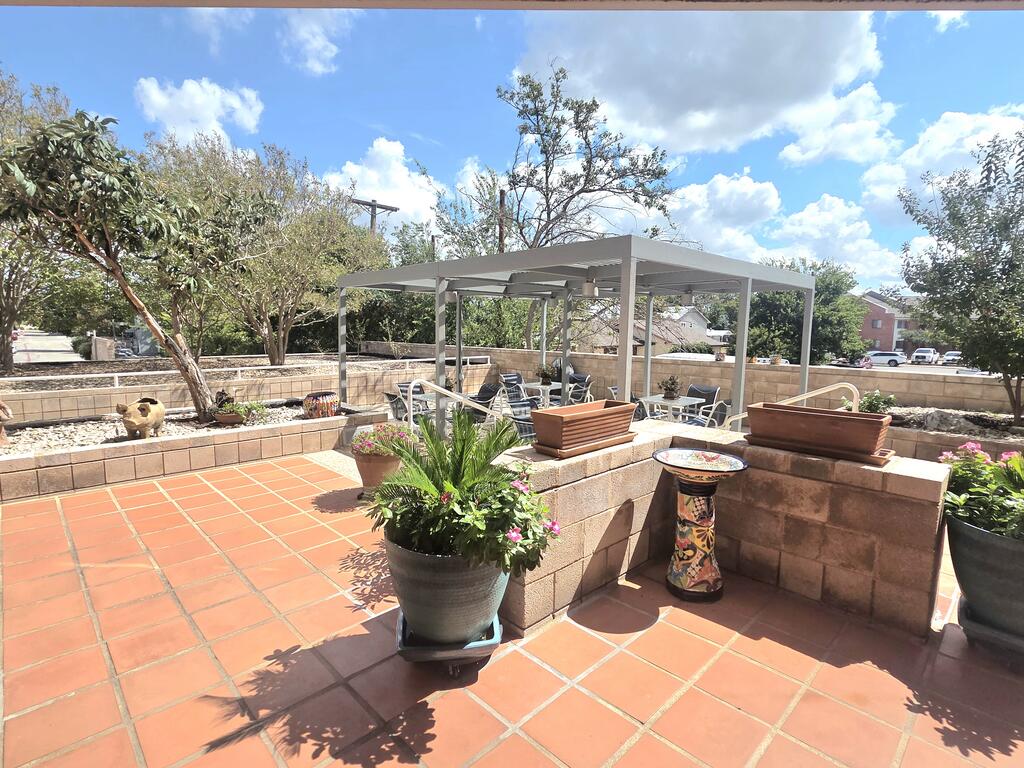 1000 Guadalupe St Property Photo 1