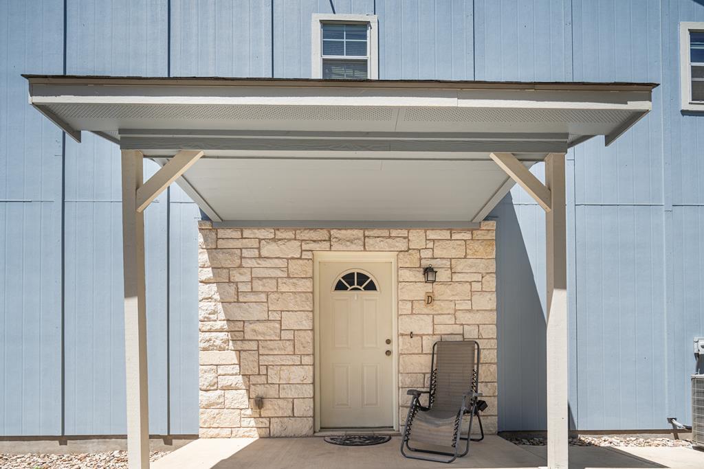 2314 Sailing Way Property Photo 1