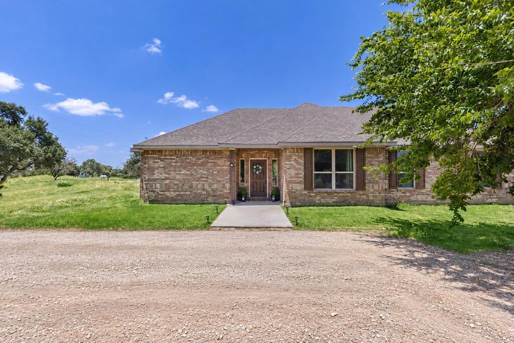 143 Michael Dr Property Photo 1