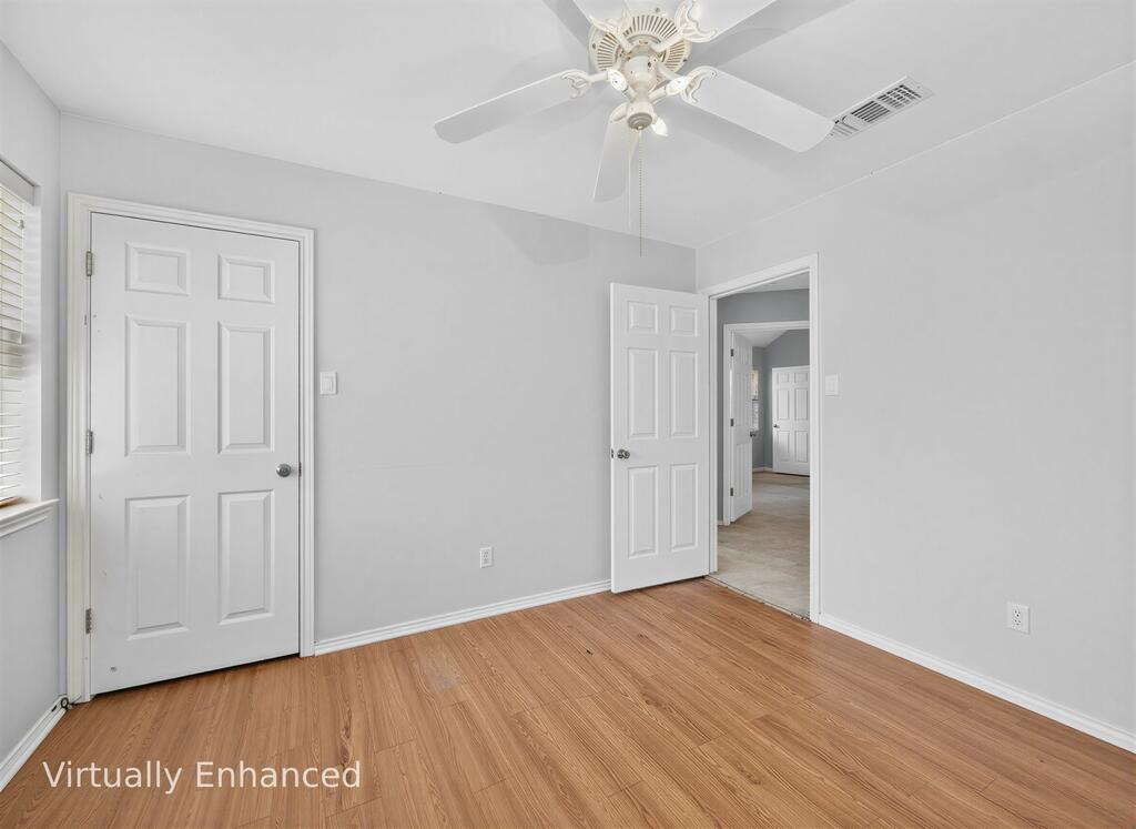 209 Coronado Circle Property Photo 15