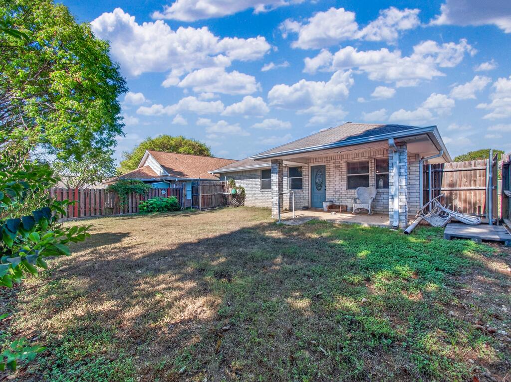 209 Coronado Circle Property Photo 23