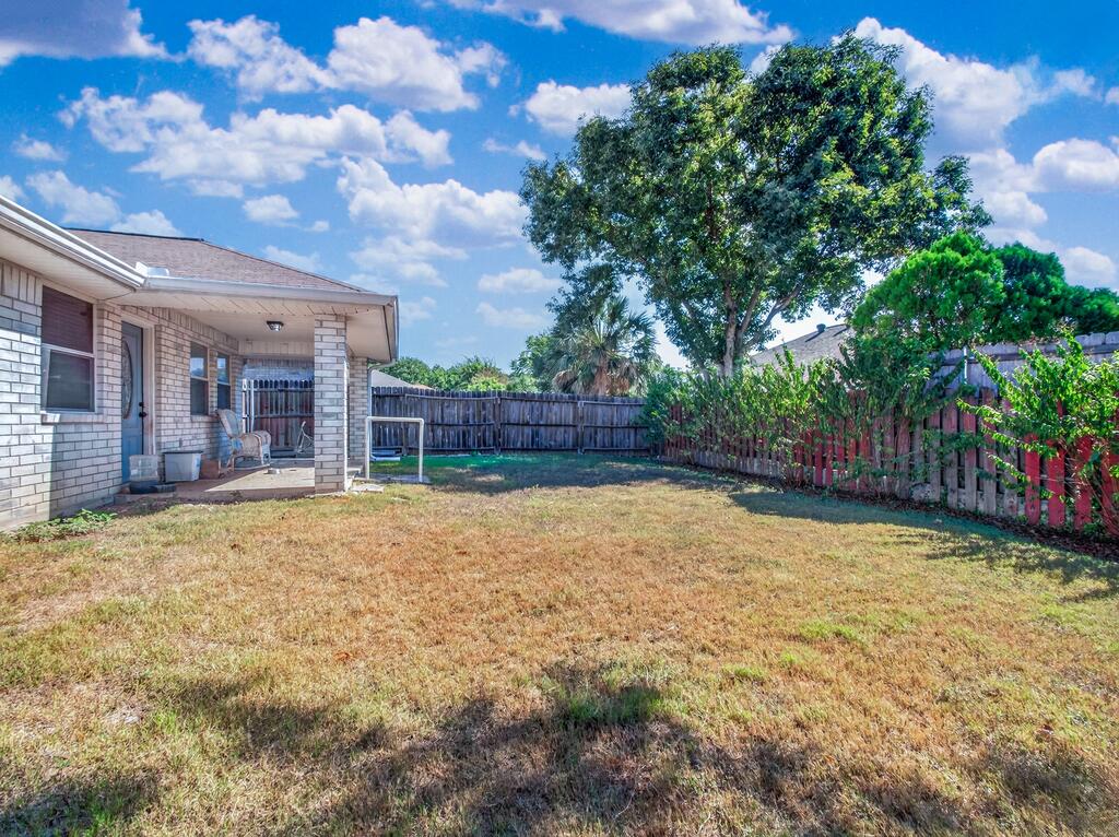 209 Coronado Circle Property Photo 25