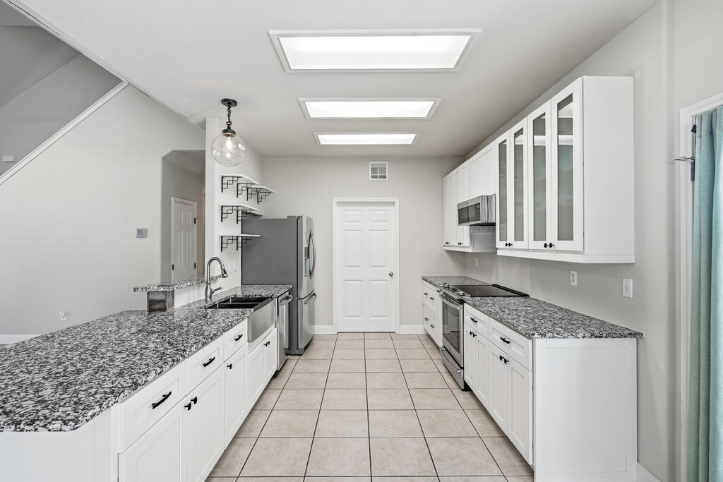 1620 Point View Property Photo 20