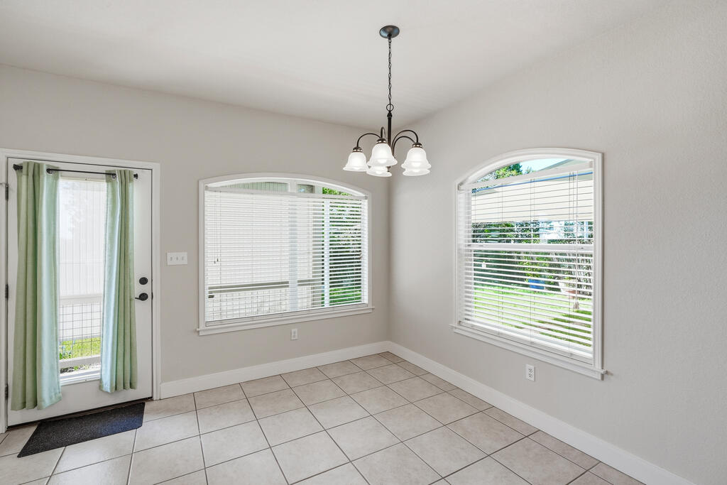1620 Point View Property Photo 22