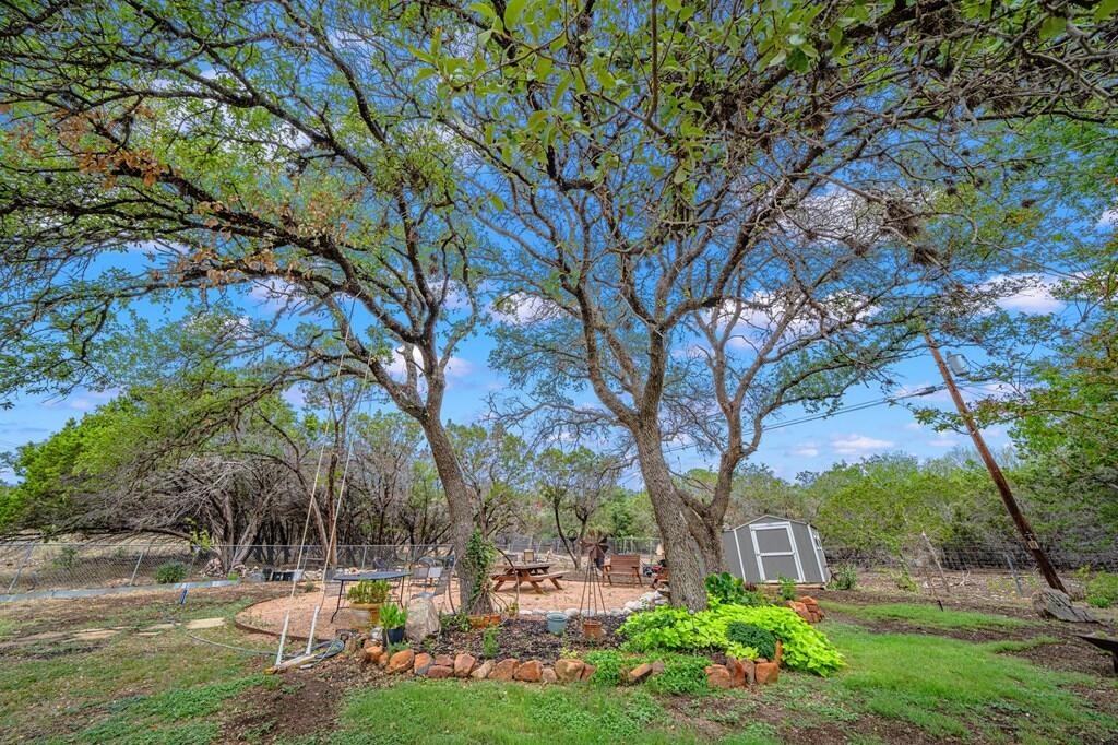 139/143 Eickenroht Property Photo 6