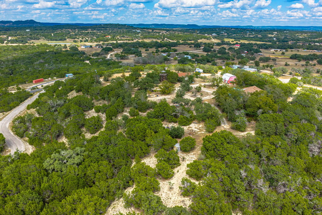1400 Panther Hollow Dr Property Photo 14