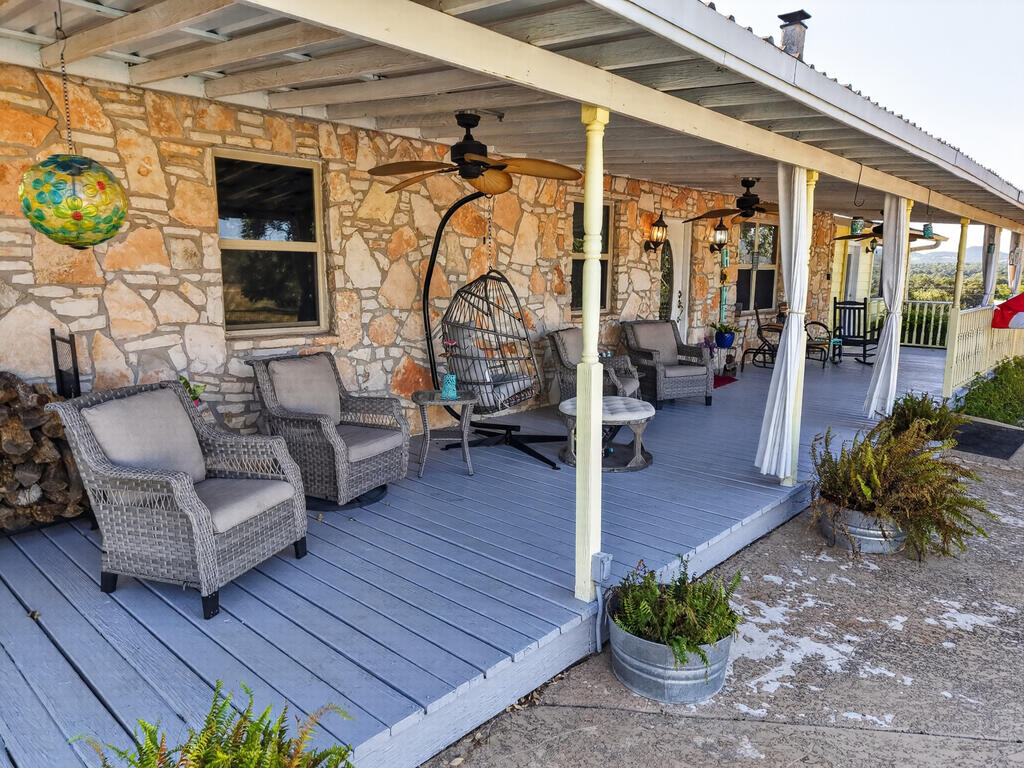 3320 Privilege Creek Rd Property Photo 4