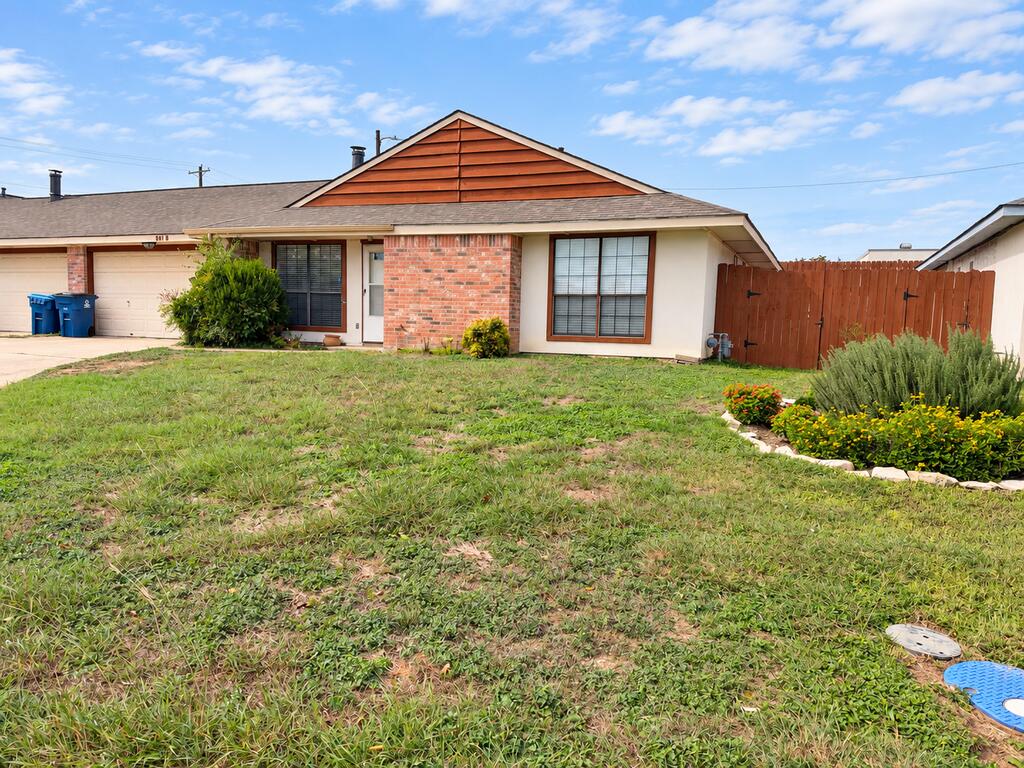 801-b Laura Belle Property Photo 1