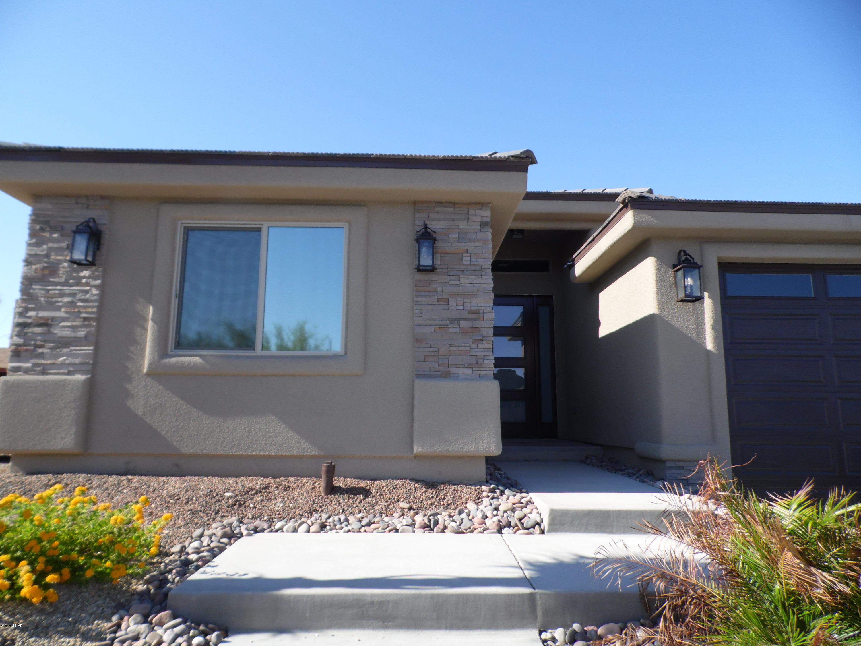 2515 Tradewind Dr Property Photo 4