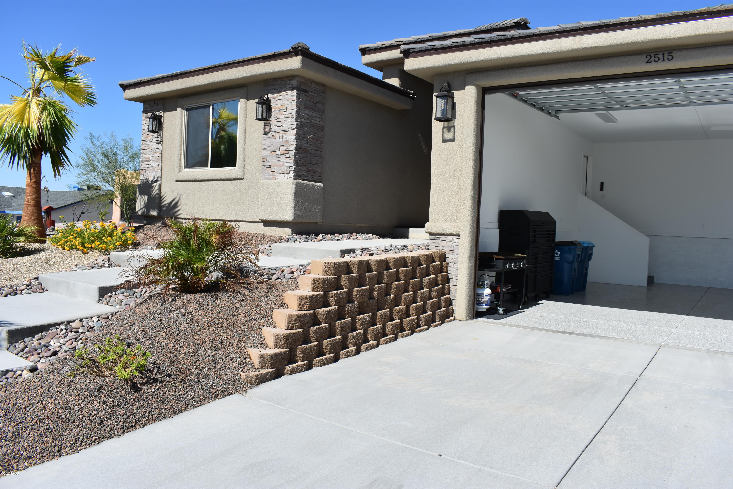 2515 Tradewind Dr Property Photo 5